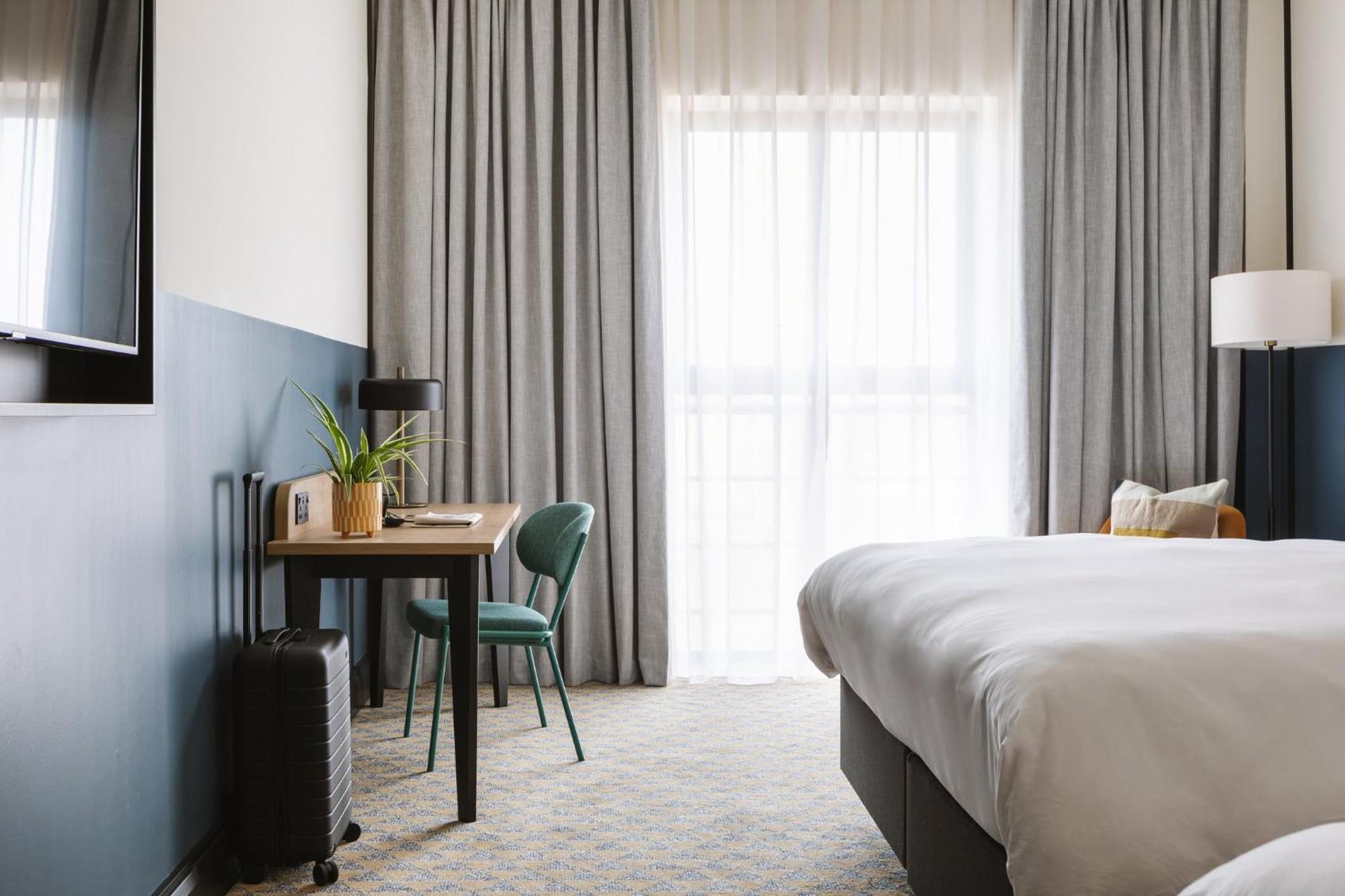 Voco Belfast By Ihg Hotel ภายนอก รูปภาพ
